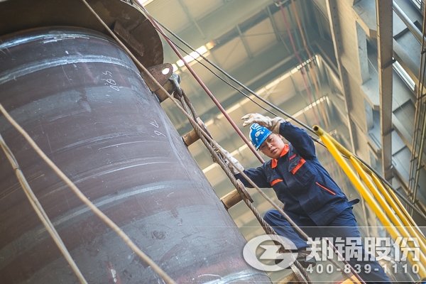 第一回：：巾帼的角度，，纷歧样的天下——秦早霞